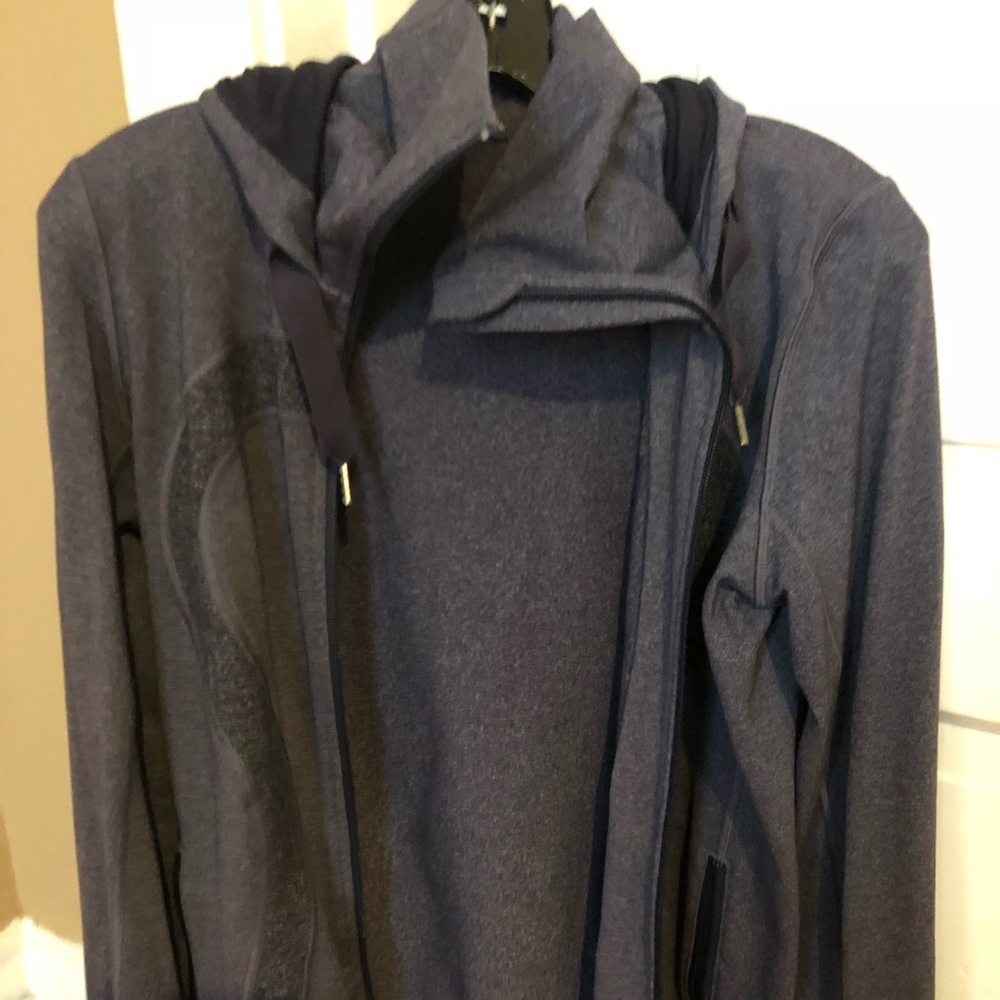 Lululemon heathered purple jacket